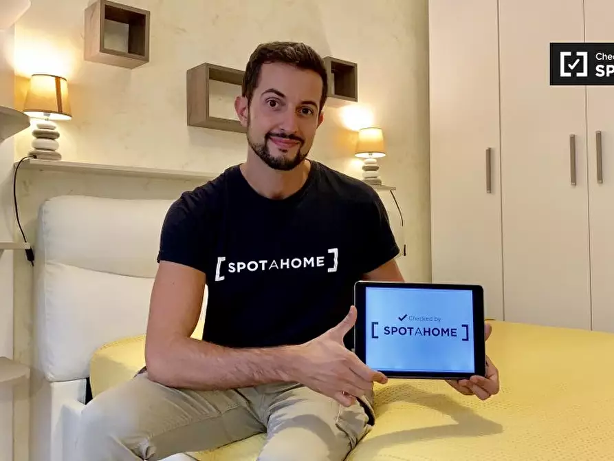 Immagine 6 di Camera condivisa in affitto  in Via Gaudenzio Ferrari, 20123 Milano MI, Italy a Milano