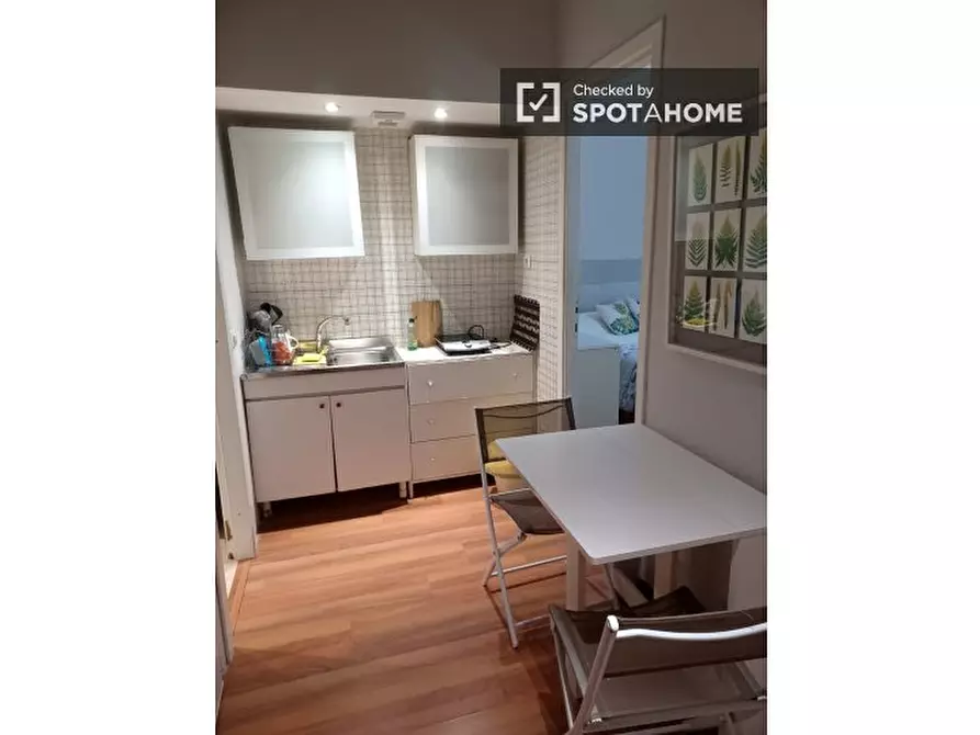 Immagine 9 di Camera condivisa in affitto  in Largo Francesco Anzani a Roma