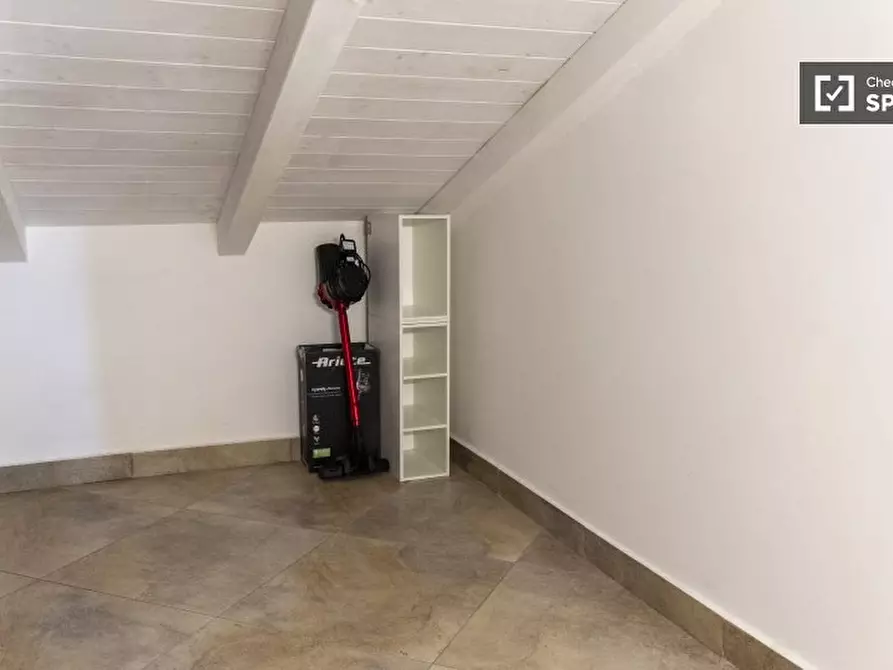 Immagine 19 di Appartamento in affitto  in Via Sesto S. Giovanni a Roma