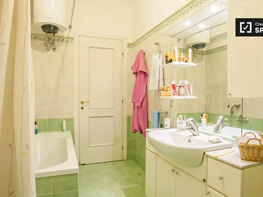 Immagine 16 di Camera condivisa in affitto  in Via Gregorio VII a Roma