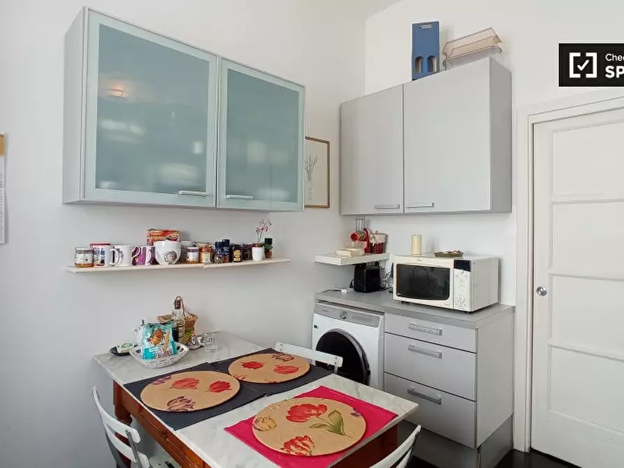 Immagine 8 di Camera condivisa in affitto  in Via Lima a Roma