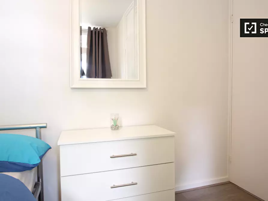 Immagine 2 di Camera condivisa in affitto  in Cambridge Heath Road a Poplar