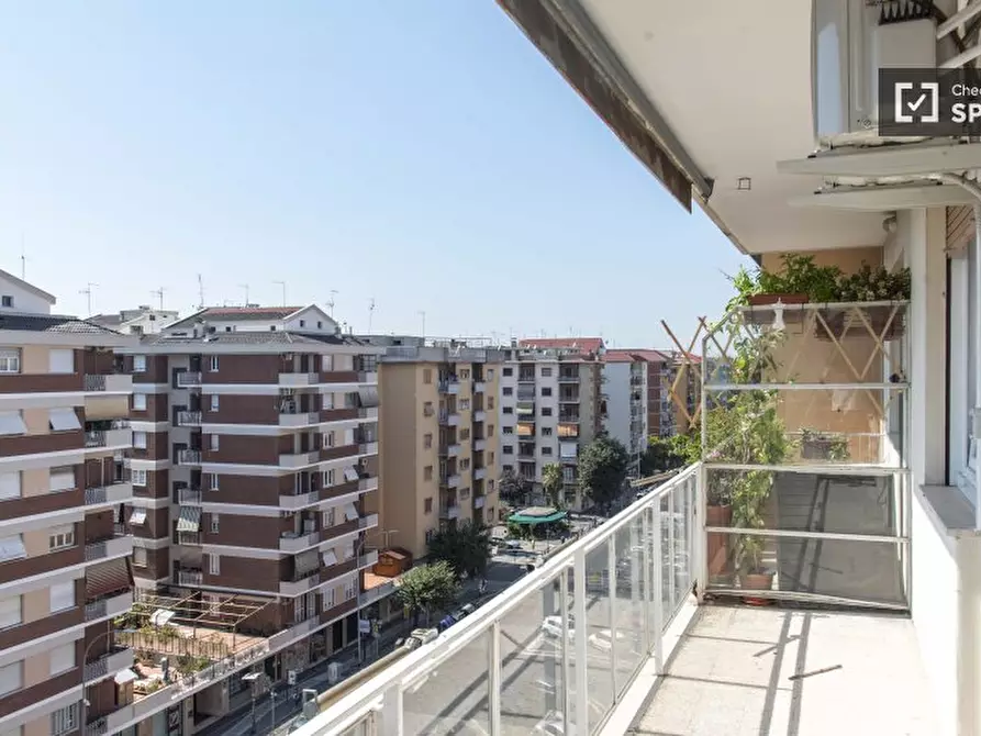 Immagine 19 di Appartamento in affitto  in Via Statilio Ottato a Roma