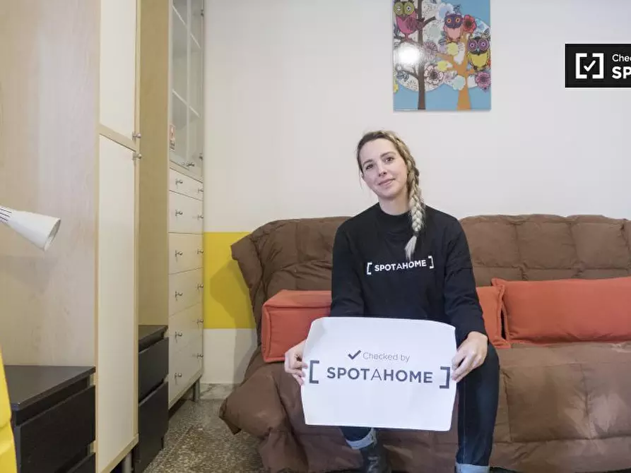 Immagine 10 di Camera condivisa in affitto  in Via Giuseppe Arimondi a Roma