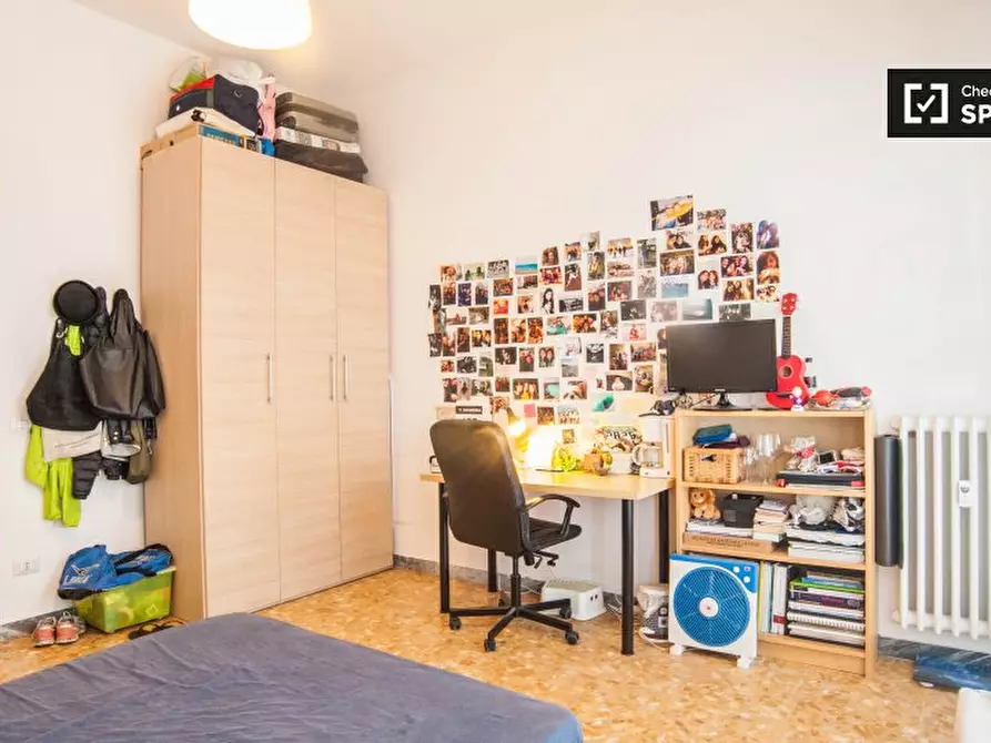 Immagine 4 di Camera condivisa in affitto  in Piazza San Giovanni Bosco a Roma