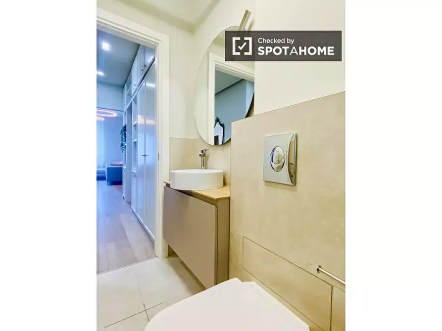 Immagine 11 di Appartamento in affitto  in Via Olmetto a Milano