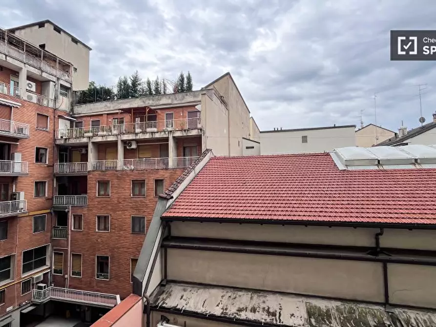 Immagine 2 di Camera condivisa in affitto  in P.za Argentina a Milano