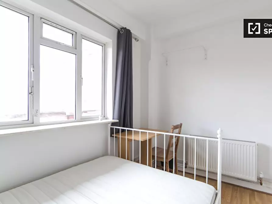 Immagine 2 di Camera condivisa in affitto  in Linale House a Islington