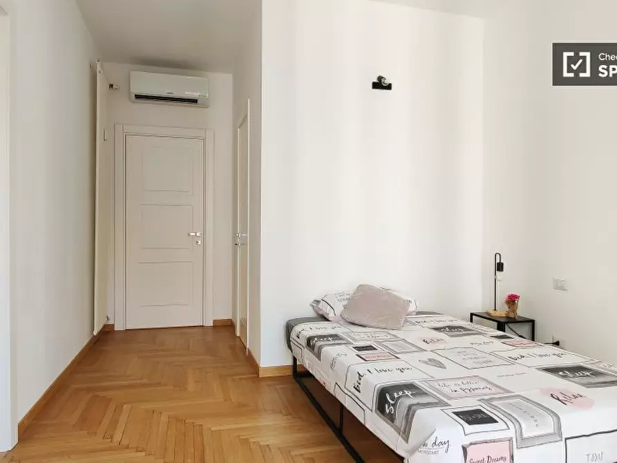 Immagine 3 di Camera condivisa in affitto  in Piazza Carlo Caneva a Milano