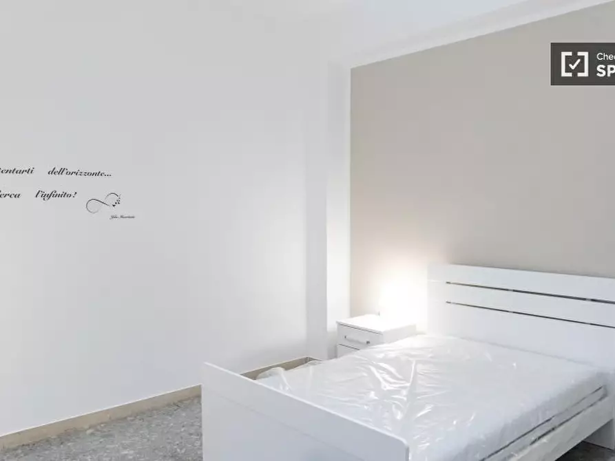 Immagine 2 di Camera condivisa in affitto  in Via Val d'Aosta a Roma