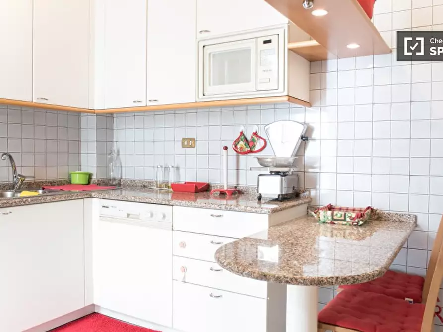 Immagine 5 di Appartamento in affitto  in Via della Cava Aurelia a Roma