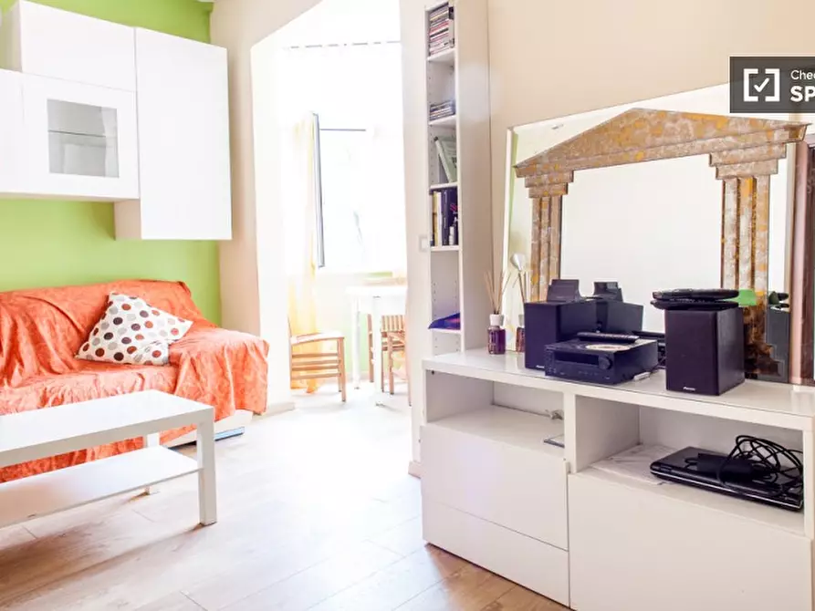 Immagine 6 di Camera condivisa in affitto  in Via Sagunto a Roma