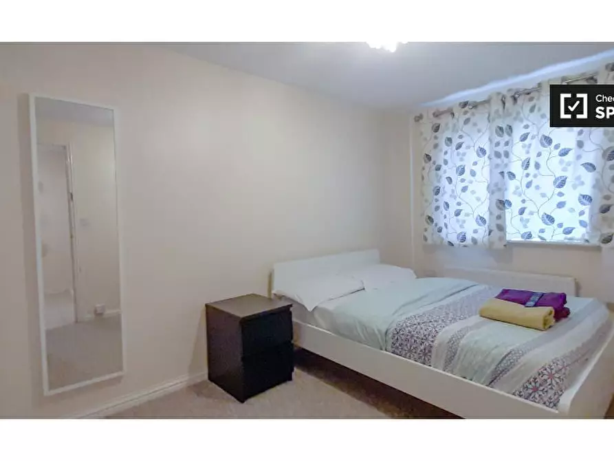 Immagine 6 di Appartamento in affitto  in Hill View Dr a Eltham