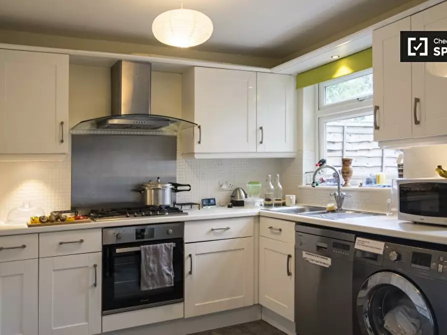 Immagine 14 di Camera condivisa in affitto  in Blossom Cl a Ealing