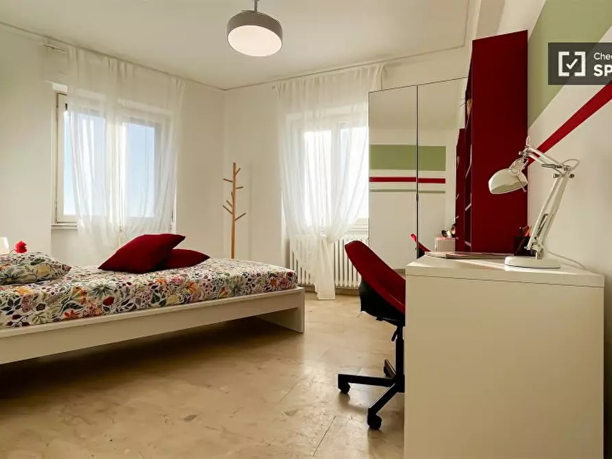 Immagine 7 di Camera condivisa in affitto  in Via Ajaccio a Milano