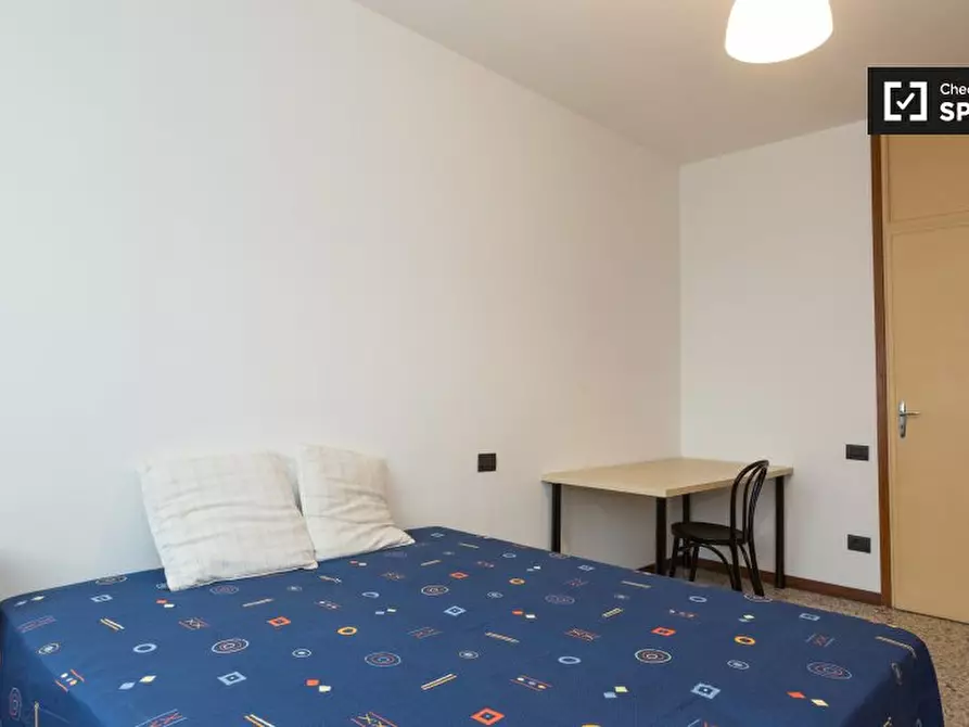 Immagine 4 di Camera condivisa in affitto  in Via Viterbo a Milano