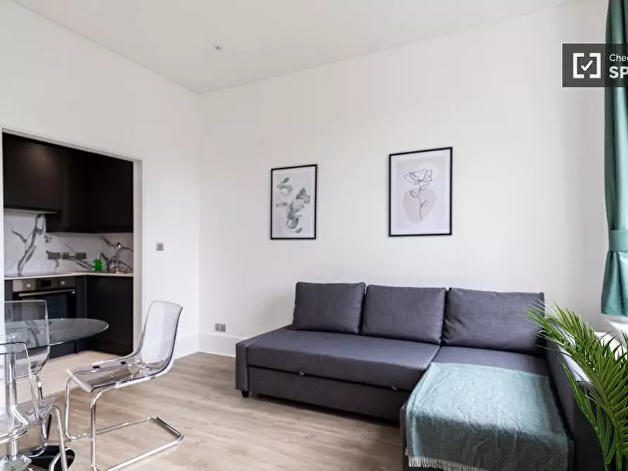 Immagine 2 di Appartamento in affitto  in Grenbeck Court a Kensington