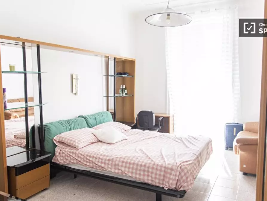 Immagine 1 di Camera condivisa in affitto  in Via Principe Eugenio a Roma