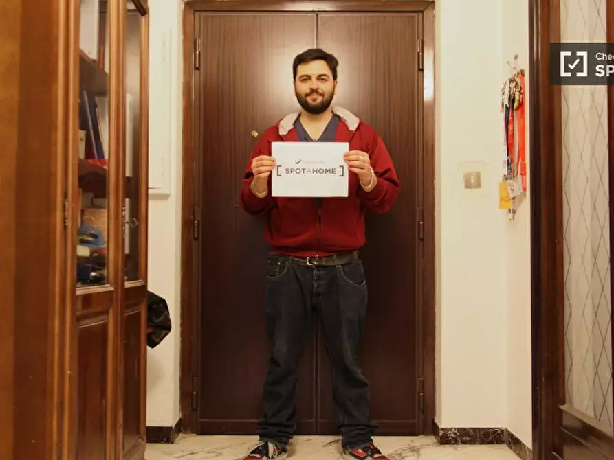 Immagine 15 di Camera condivisa in affitto  in Via Oderzo a Roma