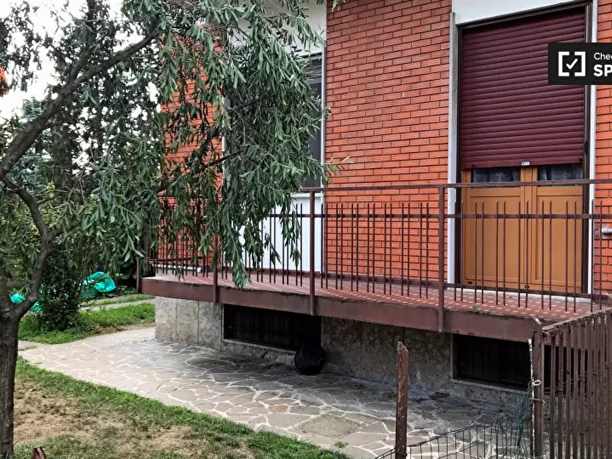 Immagine 16 di Appartamento in affitto  in Via Enrico Caruso a Baranzate