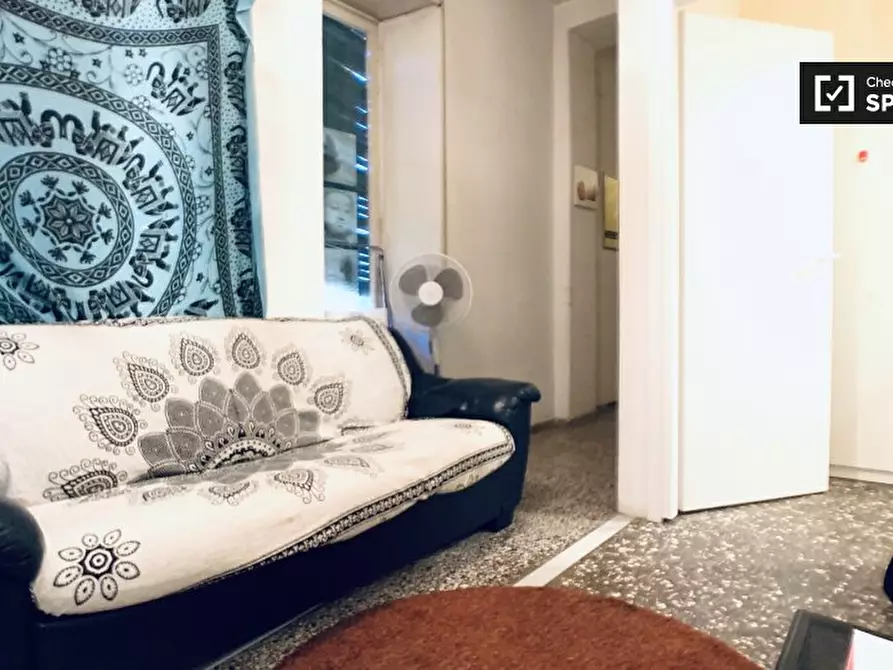 Immagine 5 di Camera condivisa in affitto  in Via Alessandro Cialdi a Roma