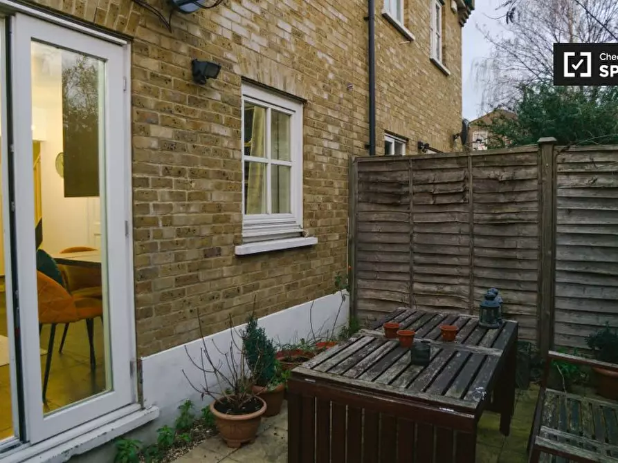 Immagine 17 di Appartamento in affitto  in Carlyle Mews a Poplar