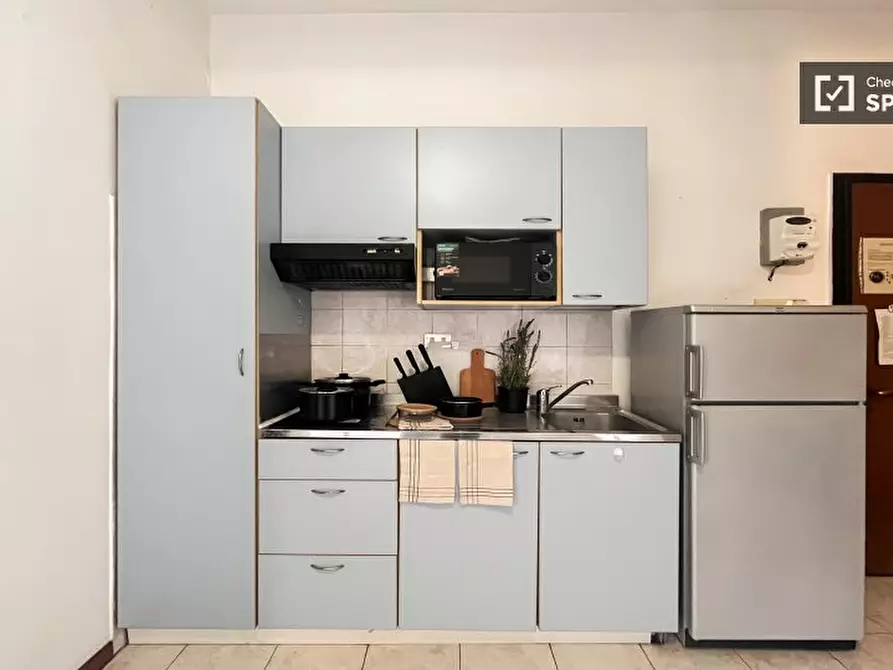 Immagine 15 di Appartamento in affitto  in Viale Molise a Milano