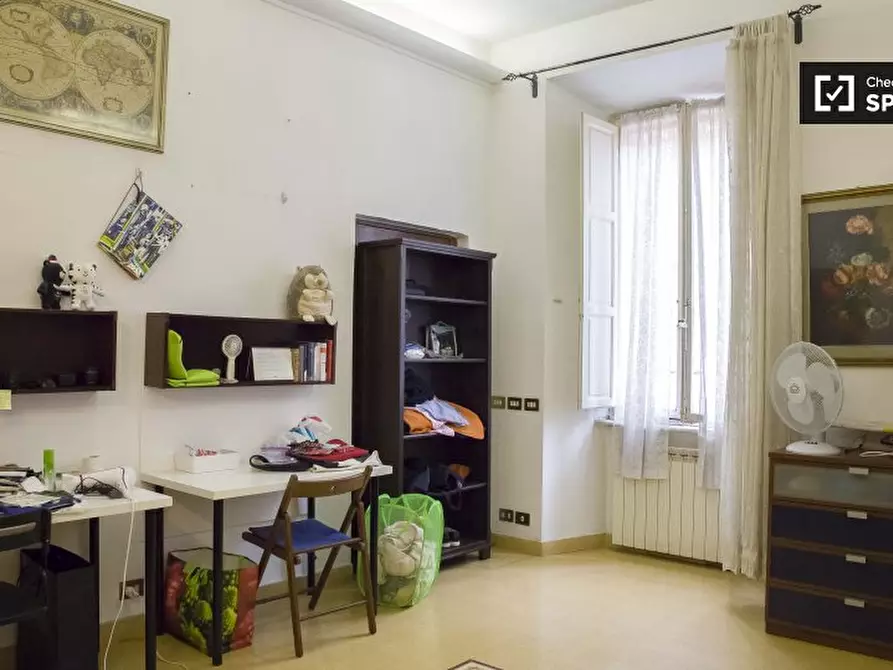 Immagine 2 di Camera condivisa in affitto  in Via Castelfidardo, 00185 Roma RM, Italy a Roma