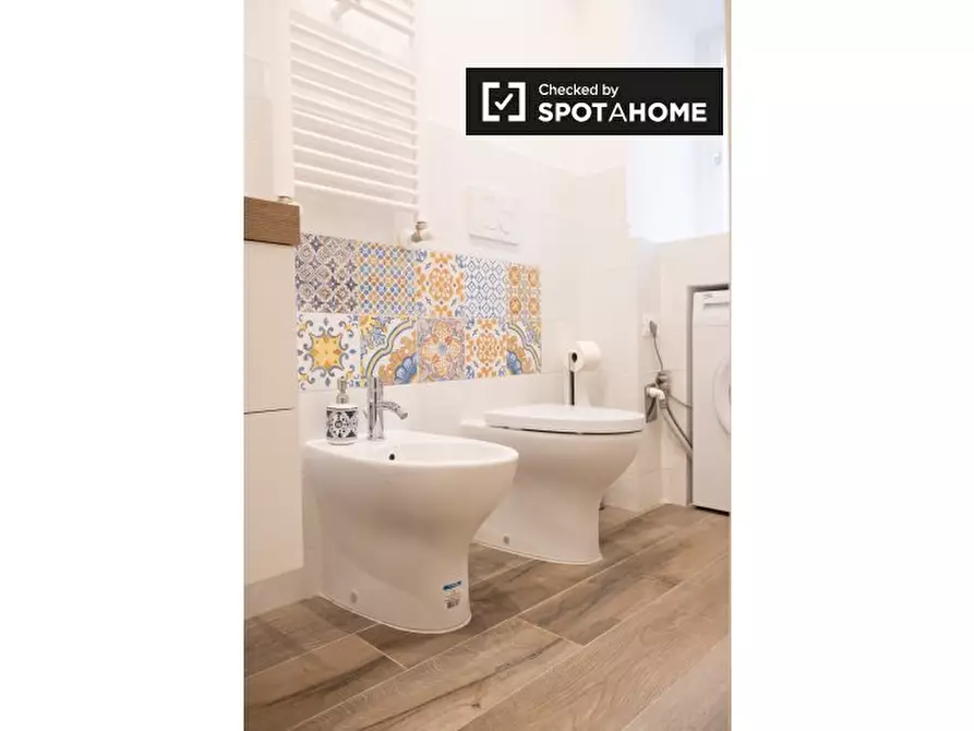 Immagine 13 di Appartamento in affitto  in Via di S. Giovanni in Laterano a Roma