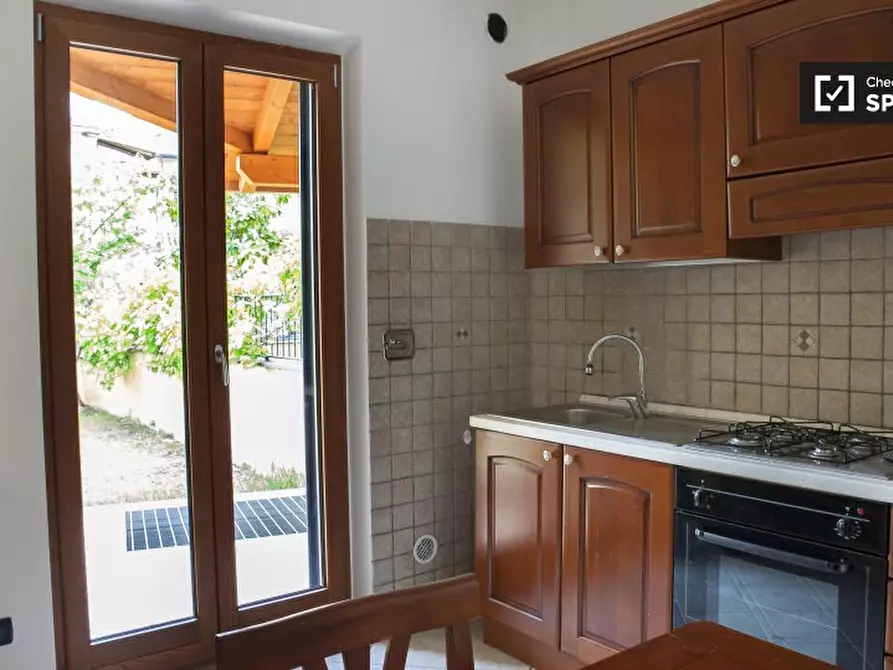 Immagine 5 di Camera condivisa in affitto  in Via del Casale Ferranti, 00173 Roma RM, Italy a Roma