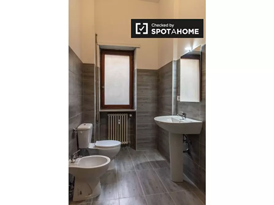 Immagine 6 di Camera condivisa in affitto  in Via Aquileia, 00198 Roma RM, Italy a Roma