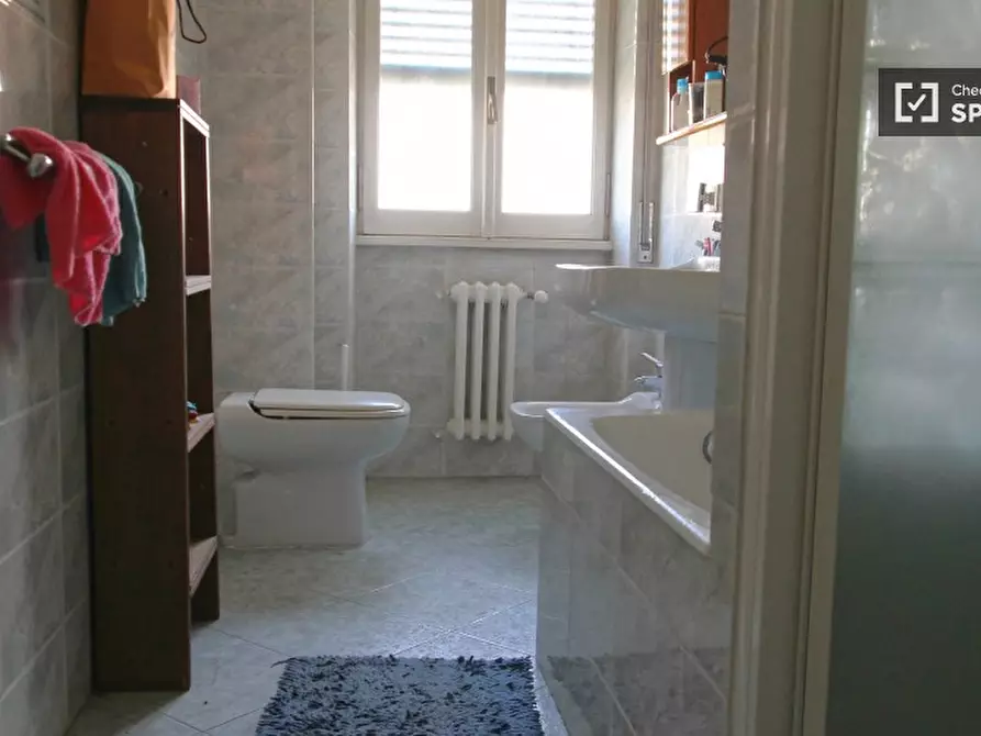 Immagine 11 di Camera condivisa in affitto  in Via Oderzo a Roma