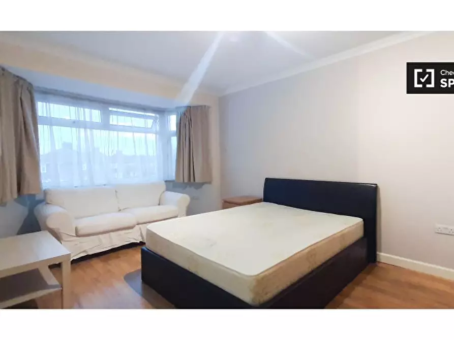 Immagine 1 di Ufficio in affitto  in Manor Way a Brent