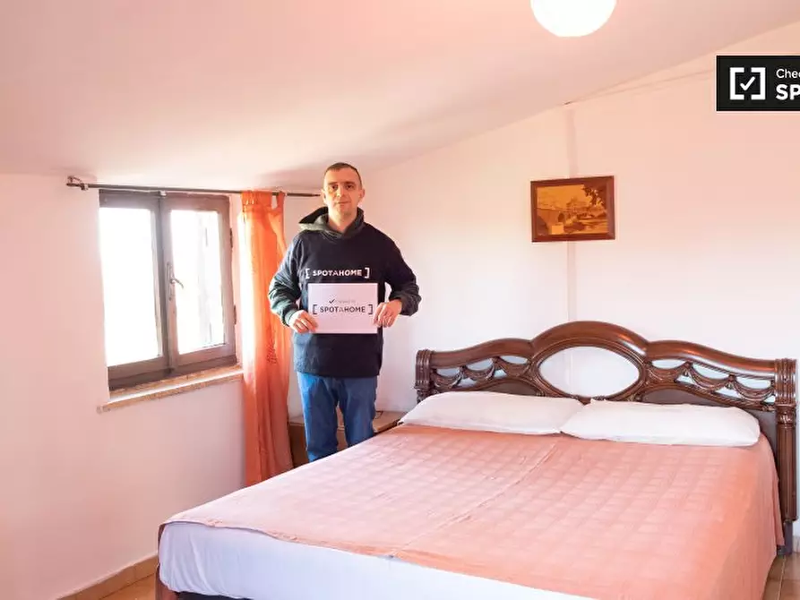 Immagine 11 di Appartamento in affitto  in Via di Porta Medaglia, 148, 00134 Roma RM, Italy a Roma