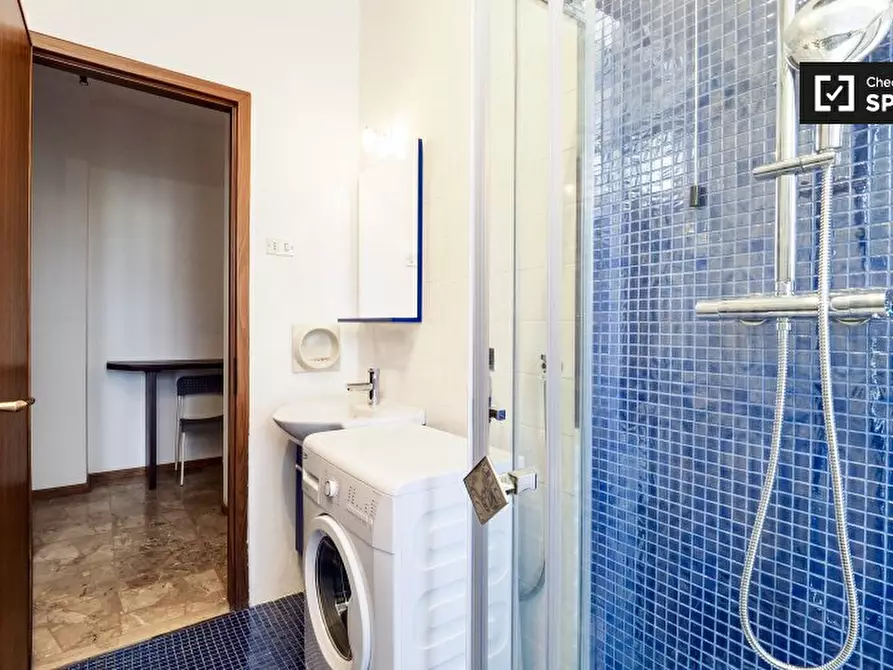 Immagine 18 di Camera condivisa in affitto  in Via Sapri a Milano