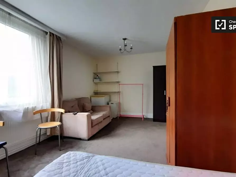 Immagine 14 di Camera condivisa in affitto  in Evenwood Close a Wandsworth