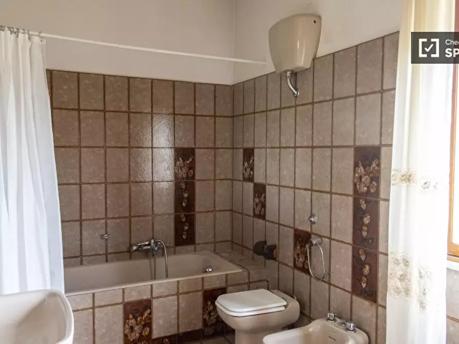 Immagine 14 di Camera condivisa in affitto  in Vicolo delle Lucarie a Roma