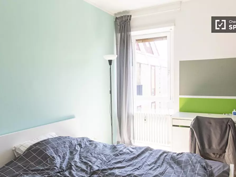 Immagine 2 di Camera condivisa in affitto  in Viale Etiopia a Roma