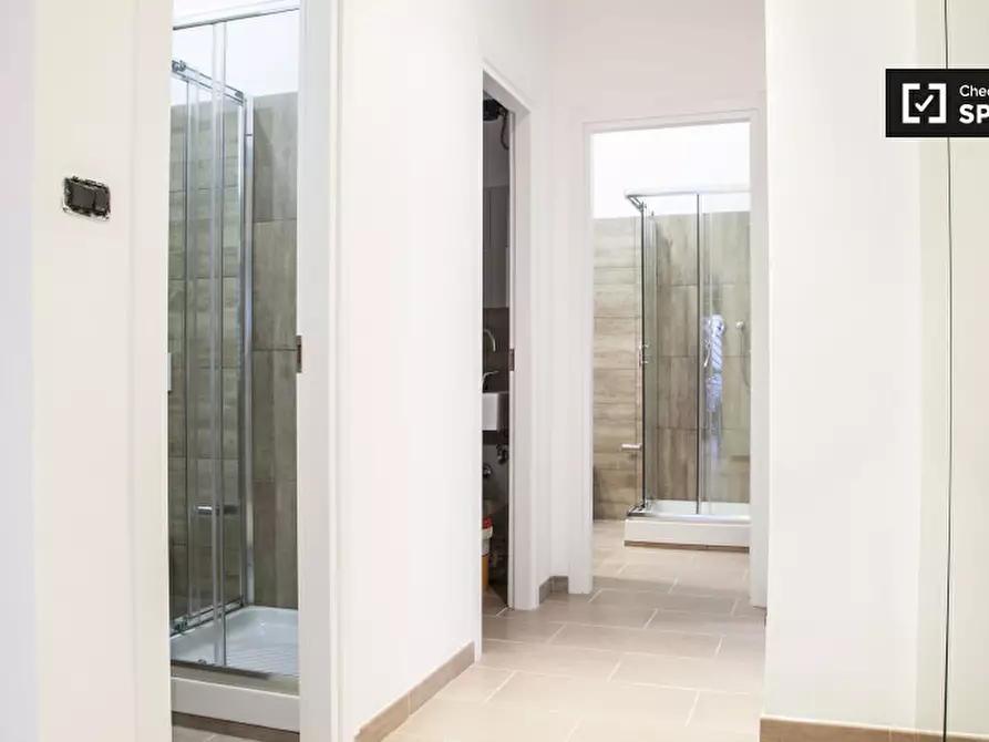 Immagine 13 di Camera condivisa in affitto  in Via Lattanzio a Roma