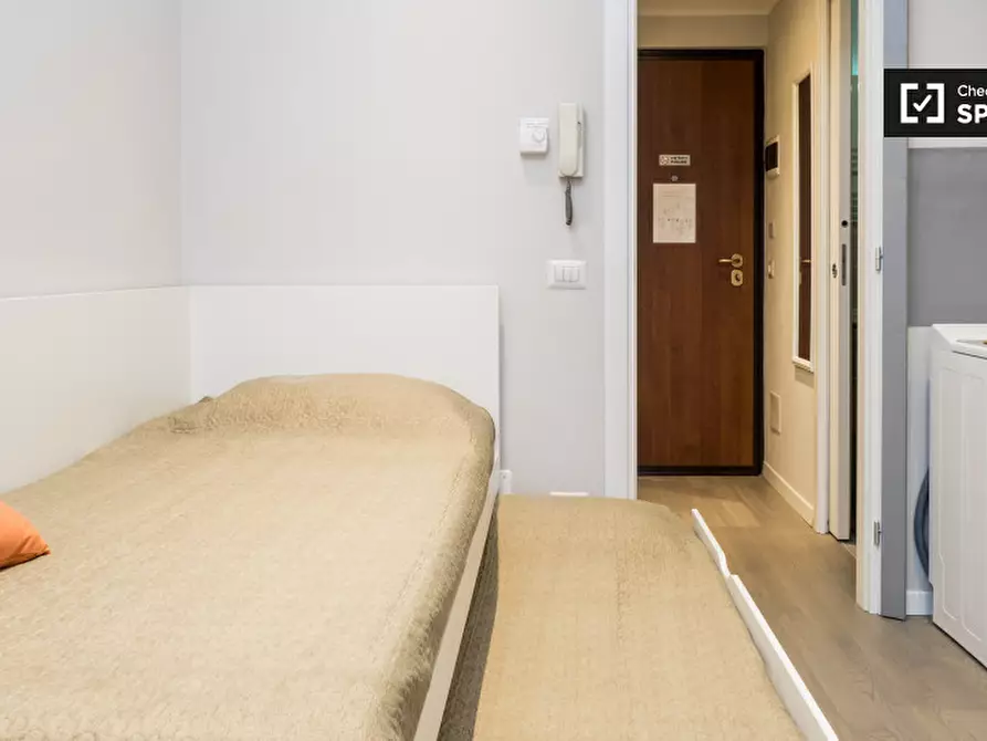 Immagine 4 di Ufficio in affitto  in Via Bernandino Verro a Milano