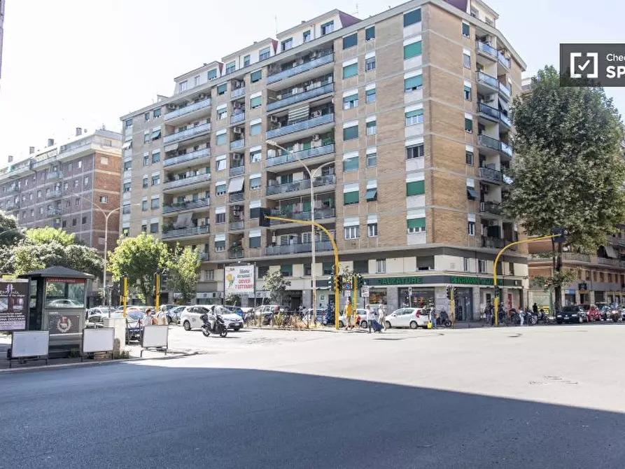 Immagine 15 di Appartamento in affitto  in Via Francesco Grimaldi a Roma