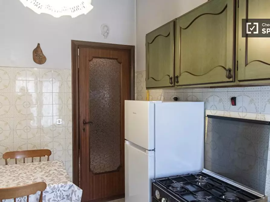 Immagine 13 di Camera condivisa in affitto  in Via Angelo Berardi a Roma