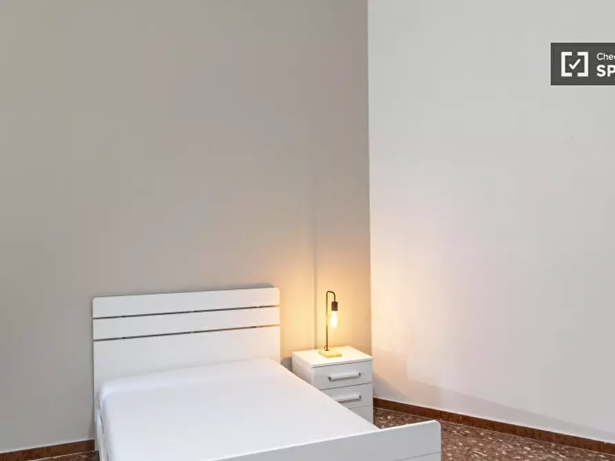 Immagine 3 di Camera condivisa in affitto  in Viale Parioli a Roma