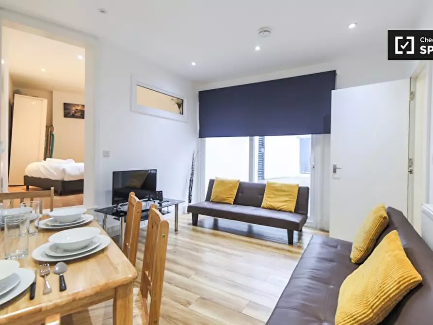 Immagine 4 di Appartamento in affitto  in St James's Rd a Camberwell