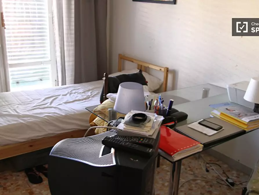 Immagine 2 di Camera condivisa in affitto  in Via Oderzo a Roma