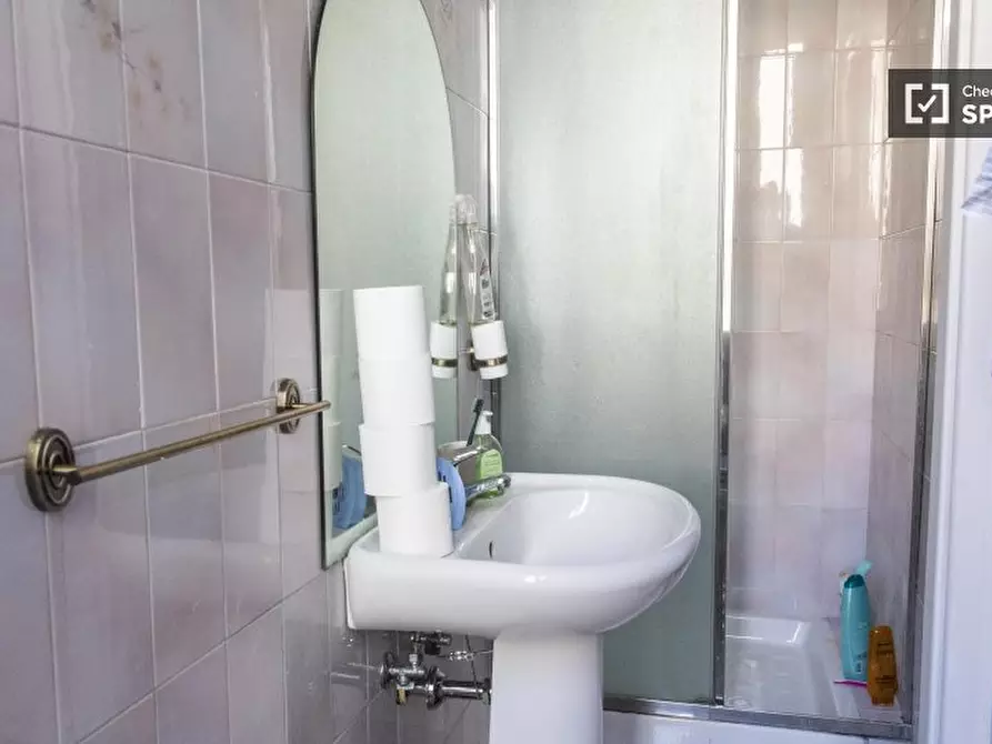 Immagine 11 di Camera condivisa in affitto  in Via Principe Eugenio a Roma