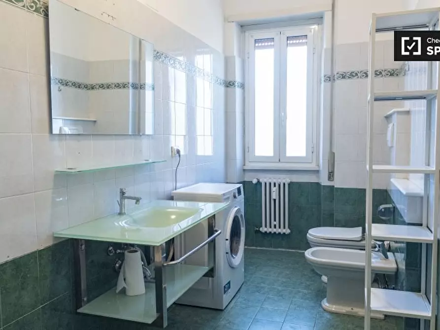 Immagine 6 di Camera condivisa in affitto  in Via Val d'Aosta a Roma