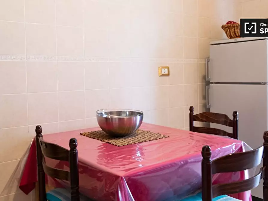 Immagine 8 di Camera condivisa in affitto  in Via Giuseppe Gregoraci a Roma