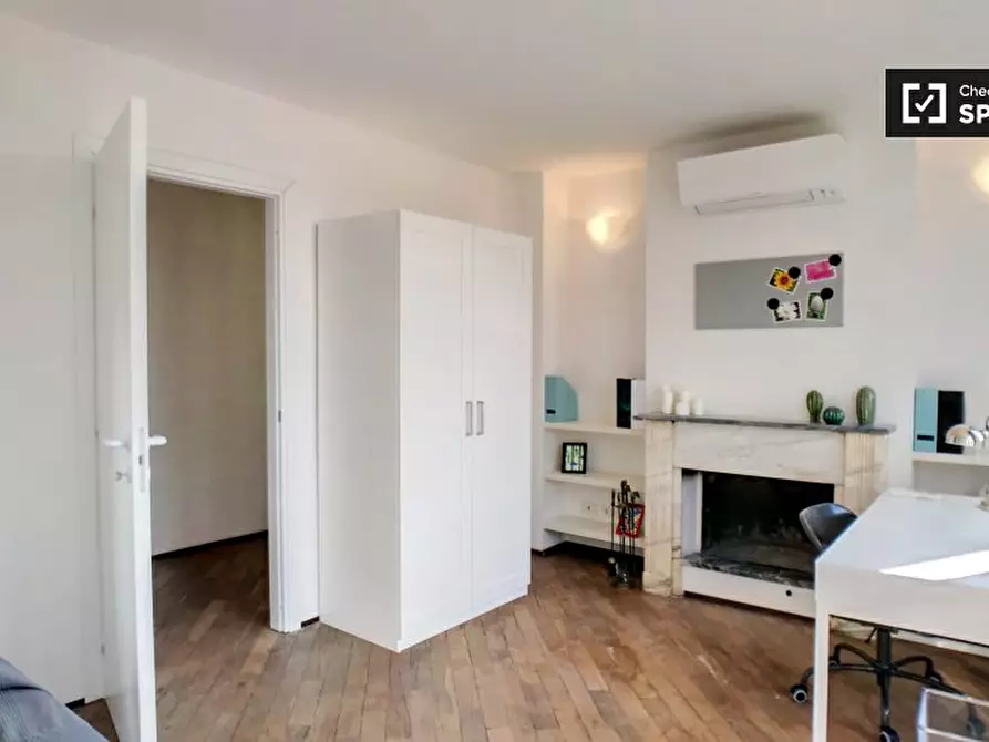 Immagine 3 di Camera condivisa in affitto  in Via Teodosio a Milano