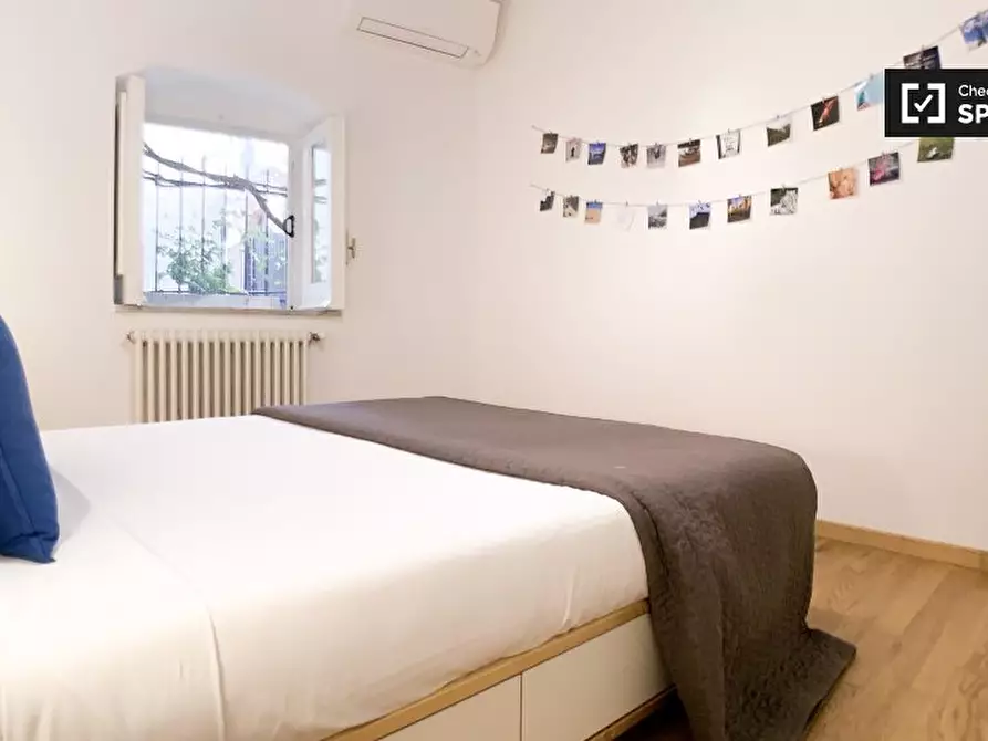 Immagine 4 di Appartamento in affitto  in Via di S. Martino Ai Monti a Roma